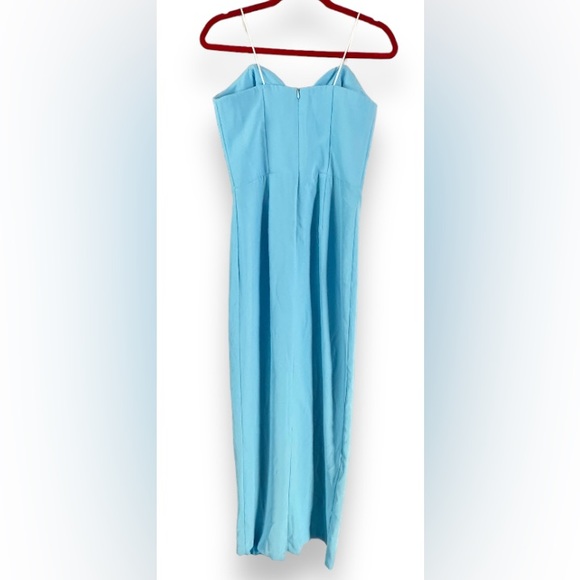 NWOT Cherri Gown in Pacific
Amanda Uprichard 🔥HOT CURRENT STYLE & Sold Out🔥 - Picture 6 of 8